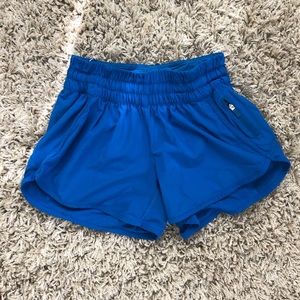 BRIGHT BLUE LULULEMON LONG TRACKER SHORTS 4’’